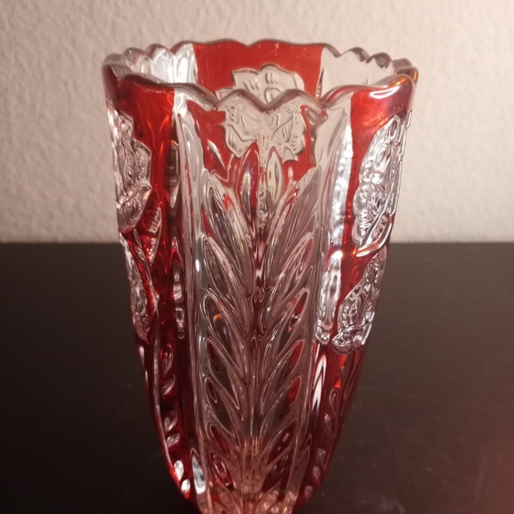 Hofbauer Crystal Clear Germany 6" Red Floral Cut to Clear Crystal Vase - Picture 2 of 6
